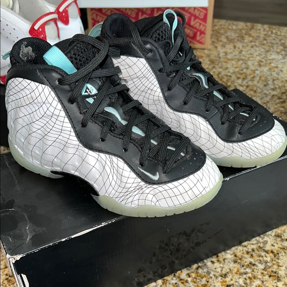 Nike Kids Sneakers Black White